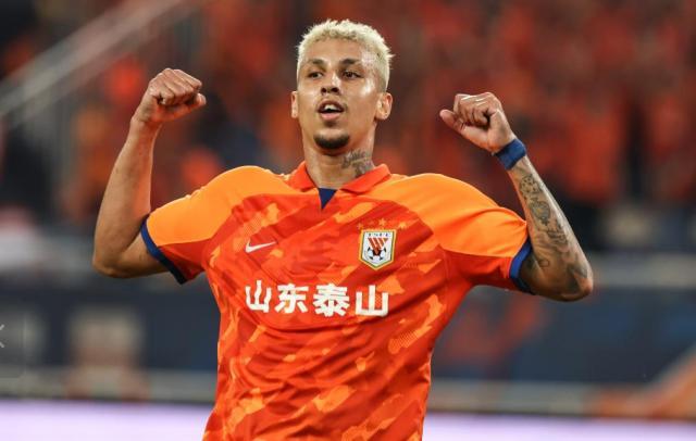 开云-泰山下南洋外援三箭齐发 崔帅打响魔鬼赛程第1枪